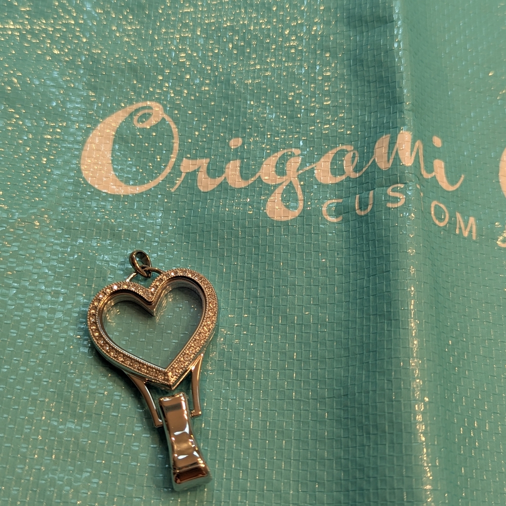 Origami Owl Silver Badge Holder